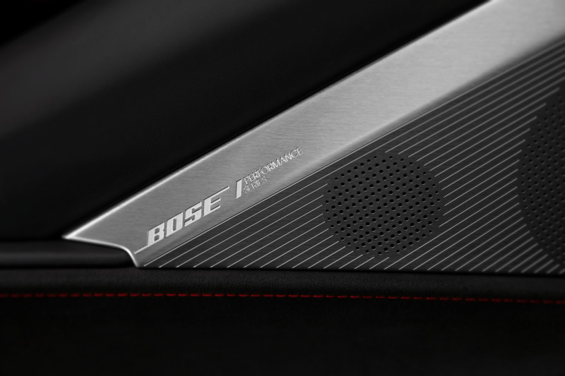 《Corvette C8 Stingray》搭載最強《Bose》音響系統 《Corvette C8 Stingray》搭載最強《Bose》音響系統