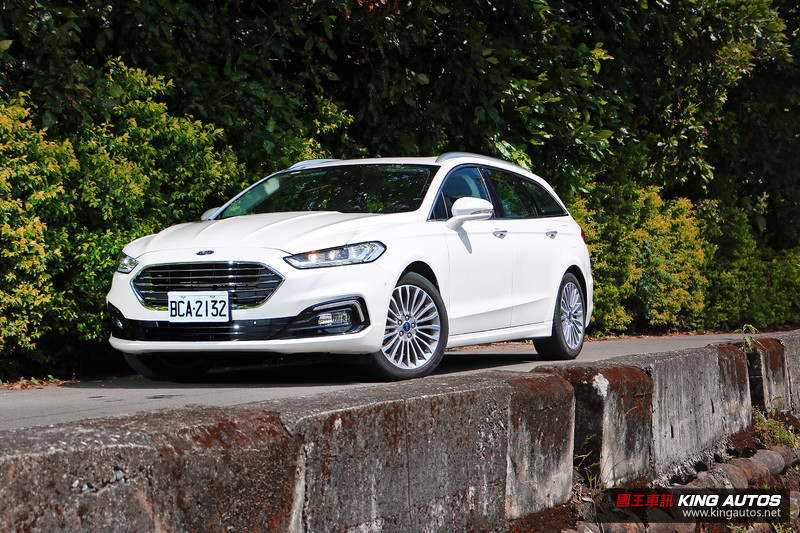 重拾戰力只差全速域 ─ 小改款《Ford Mondeo Wagon》試駕報導 重拾戰力只差全速域 ─ 小改款《Ford Mondeo Wagon》試駕報導