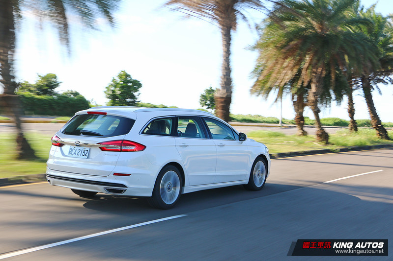 重拾戰力只差全速域 ─ 小改款《Ford Mondeo Wagon》試駕報導 重拾戰力只差全速域 ─ 小改款《Ford Mondeo Wagon》試駕報導