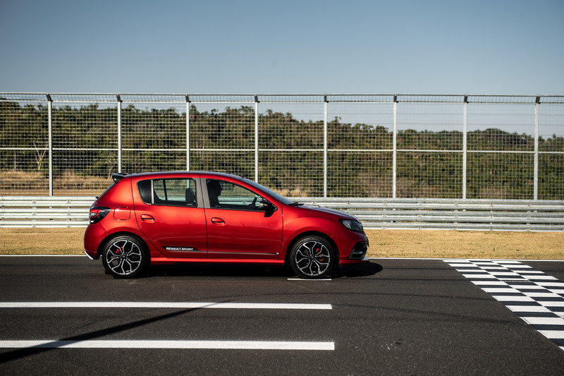 小改款《Renault Sandero RS》運動風掀背巴西變臉上陣 小改款《Renault Sandero RS》運動風掀背巴西變臉上陣