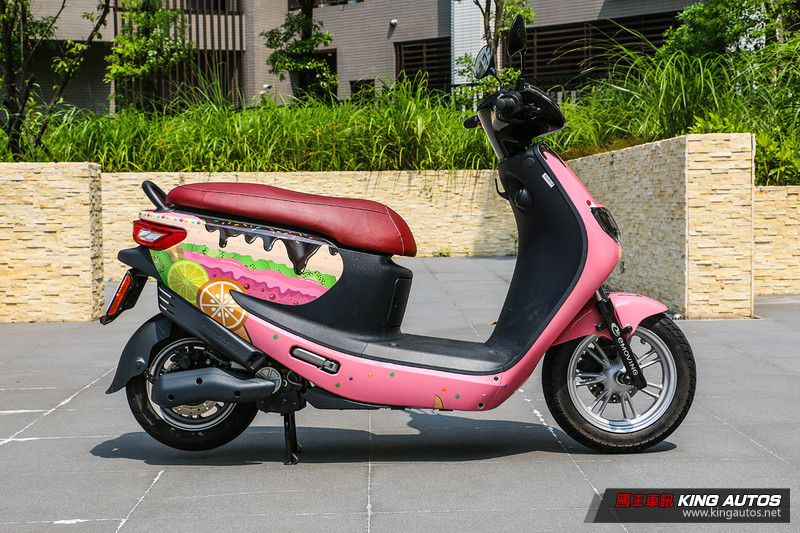 快充強勢來襲─《eMoving iE125》電動機車試駕報導 快充強勢來襲─《eMoving iE125》電動機車試駕報導