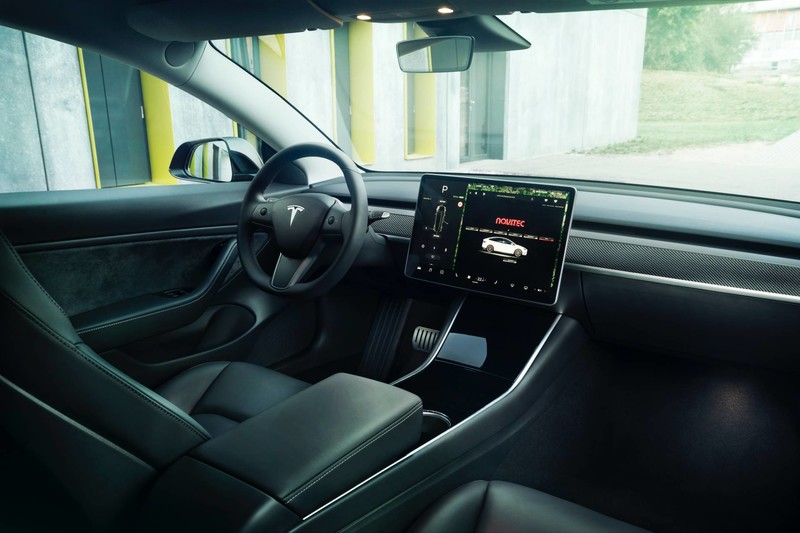 《Tesla Model 3》入手前先物色 《Novitec》推出周邊改裝套件 《Tesla Model 3》入手前先物色 《Novitec》推出周邊改裝套件