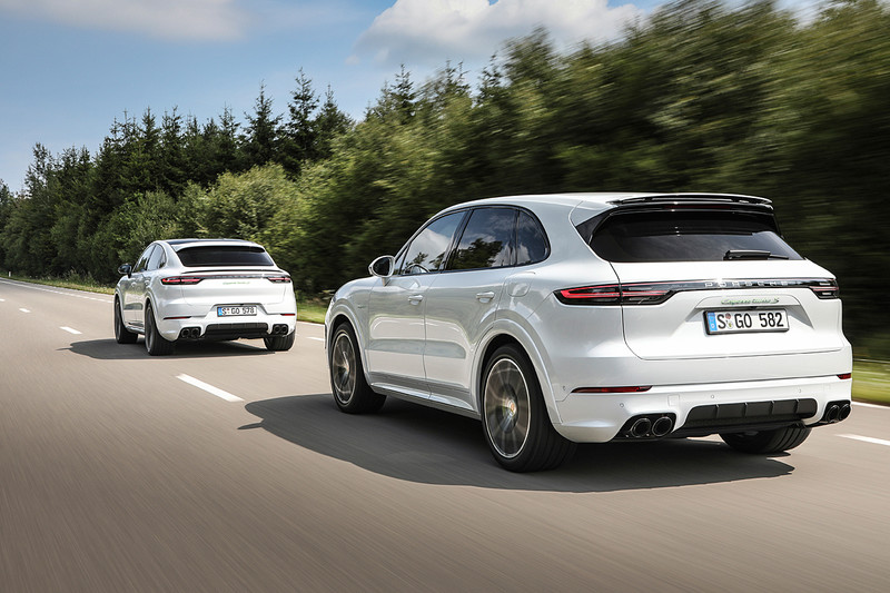 《Porsche Cayenne》與《Cayenne Coupé》補齊油電動力 Turbo S E-Hybrid強勢入駐 《Porsche Cayenne》與《Cayenne Coupé》補齊油電動力 Turbo S E-Hybrid強勢入駐