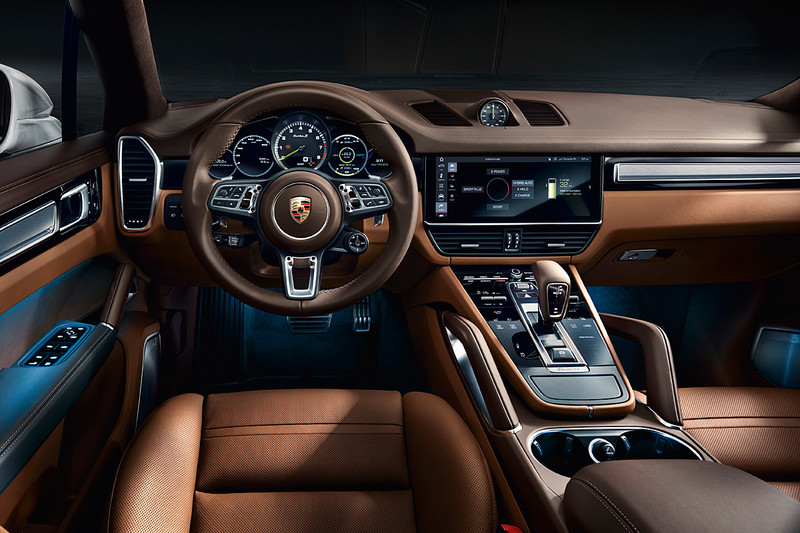 《Porsche Cayenne》與《Cayenne Coupé》補齊油電動力 Turbo S E-Hybrid強勢入駐 《Porsche Cayenne》與《Cayenne Coupé》補齊油電動力 Turbo S E-Hybrid強勢入駐