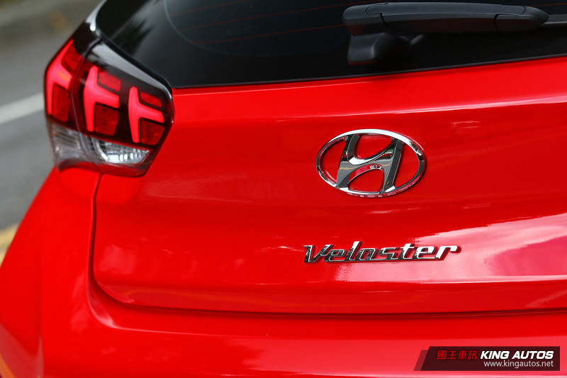 非典型鋼砲 ─ 新世代《Hyundai Veloster》試駕報導 非典型鋼砲 ─ 新世代《Hyundai Veloster》試駕報導