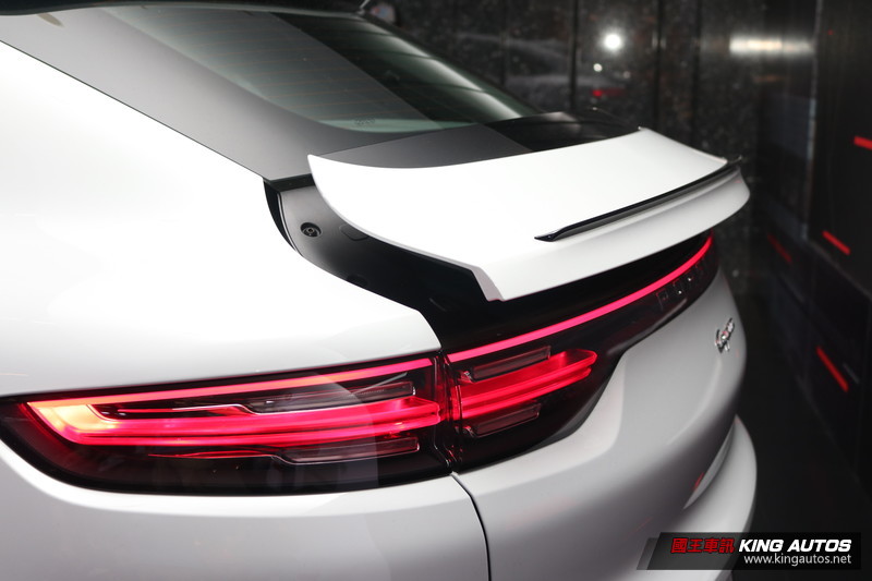 370萬有找 《Porsche Cayenne Coupé》翹臀登台 370萬有找 《Porsche Cayenne Coupé》翹臀登台