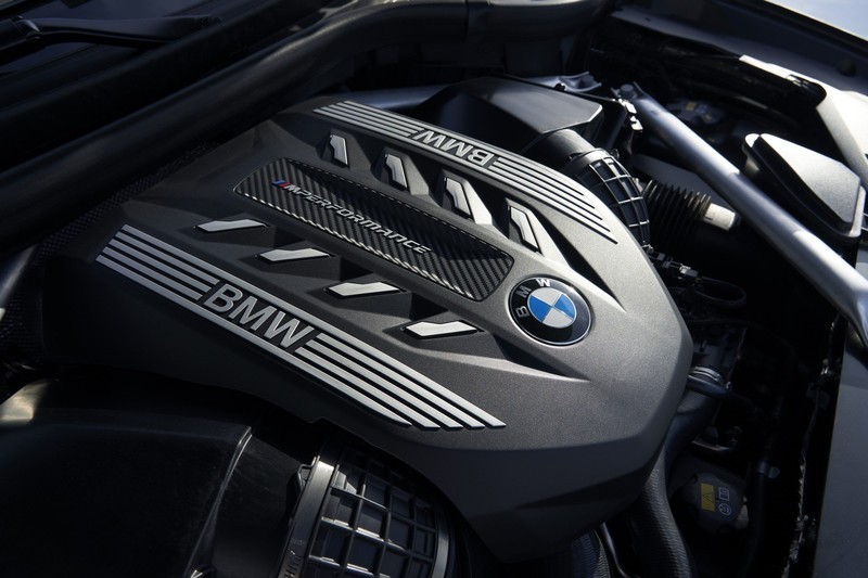 新世代《BMW X6》365萬元起預售開跑 Cayenne Coupé勁敵來襲 新世代《BMW X6》365萬元起預售開跑 Cayenne Coupé勁敵來襲