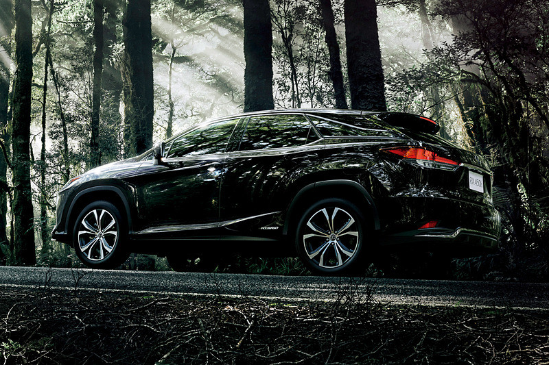 日本發表小改款《Lexus RX》 實車已悄悄進駐國內展間 日本發表小改款《Lexus RX》 實車已悄悄進駐國內展間