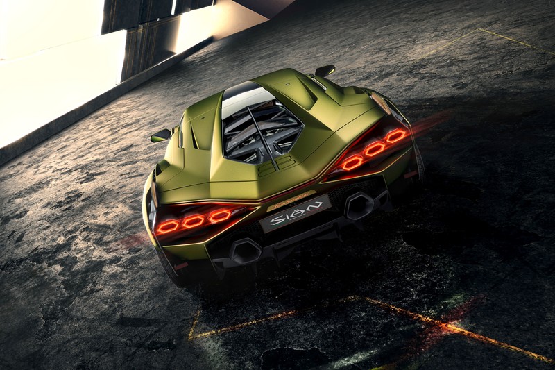 混種狂牛限量現身 《Lamborghini Sián》的Hybrid系統有何獨到之處 混種狂牛限量現身 《Lamborghini Sián》的Hybrid系統有何獨到之處