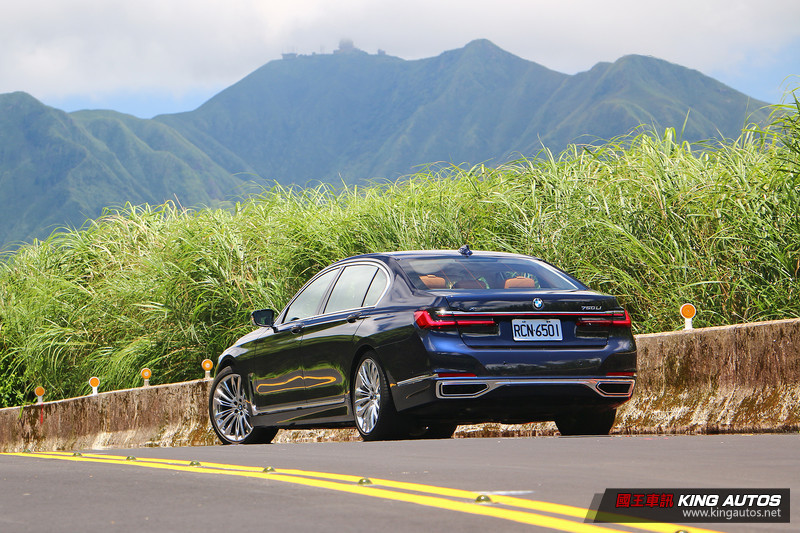 有錢人的生活就是這麼愜意 ─ 小改款《BMW 750Li xDrive》試駕報導 有錢人的生活就是這麼愜意 ─ 小改款《BMW 750Li xDrive》試駕報導