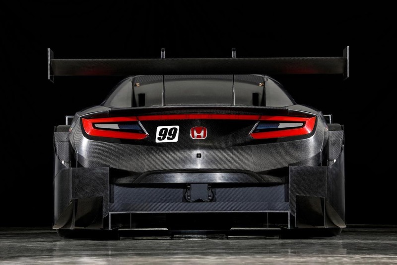 中置不再 《Honda NSX-GT》賽車改採前置引擎 中置不再 《Honda NSX-GT》賽車改採前置引擎