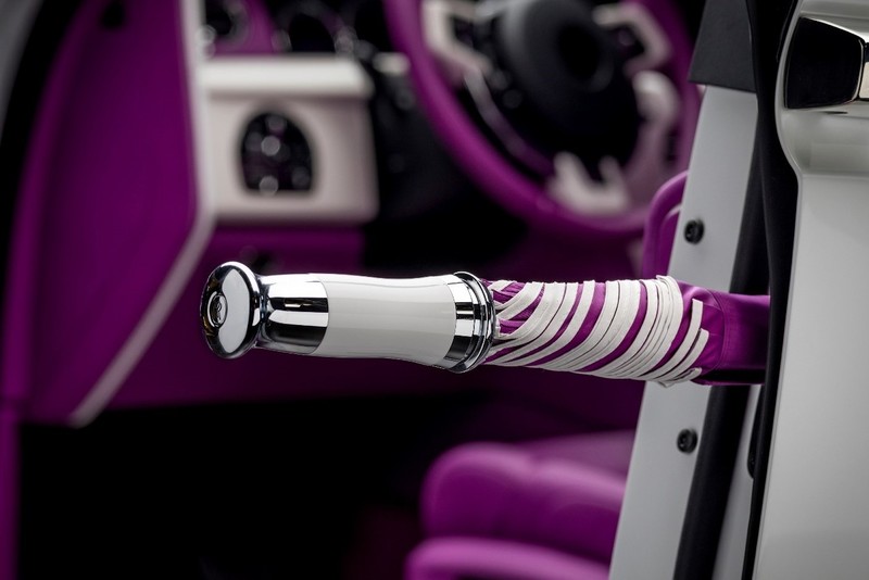 走過115年的奢華象徵 《Rolls-Royce》品牌的七大靈魂設計 走過115年的奢華象徵 《Rolls-Royce》品牌的七大靈魂設計