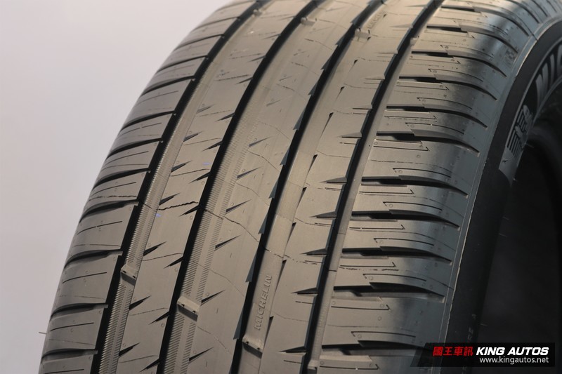 乾地熱血 濕地安心─《Michelin Pilot Sport 4 SUV》賽道試胎 乾地熱血 濕地安心─《Michelin Pilot Sport 4 SUV》賽道試胎