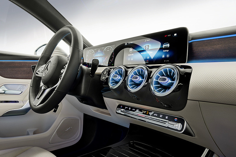 1.33升引擎掛帥 全新《Mercedes A-Class Sedan》160萬起正式開賣 1.33升引擎掛帥 全新《Mercedes A-Class Sedan》160萬起正式開賣