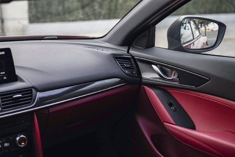 小改款《Mazda CX-4》悄悄露臉 中國專屬跨界跑旅預告2019年底前進化登場 小改款《Mazda CX-4》悄悄露臉 中國專屬跨界跑旅預告2019年底前進化登場