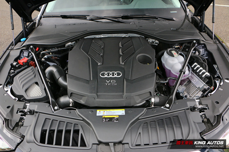 當科技饗宴碰上雙B情結 ─ 新世代《Audi A8 L 55 TFSI quattro Premium》試駕報導 當科技饗宴碰上雙B情結 ─ 新世代《Audi A8 L 55 TFSI quattro Premium》試駕報導