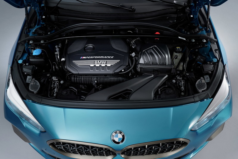 CLA勁敵《BMW 2 Series Gran Coupe》正式亮相 台灣最快明年第一季導入 CLA勁敵《BMW 2 Series Gran Coupe》正式亮相 台灣最快明年第一季導入