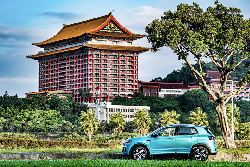 《Volkswagen T-Cross》現身台北街頭 預告11/8舉辦上市盛典活動 《Volkswagen T-Cross》現身台北街頭 預告11/8舉辦上市盛典活動