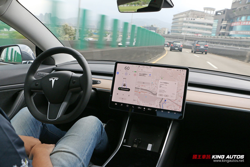 超乎想像的科技玩物 ─《Tesla Model 3 Performance》試駕報導 超乎想像的科技玩物 ─《Tesla Model 3 Performance》試駕報導