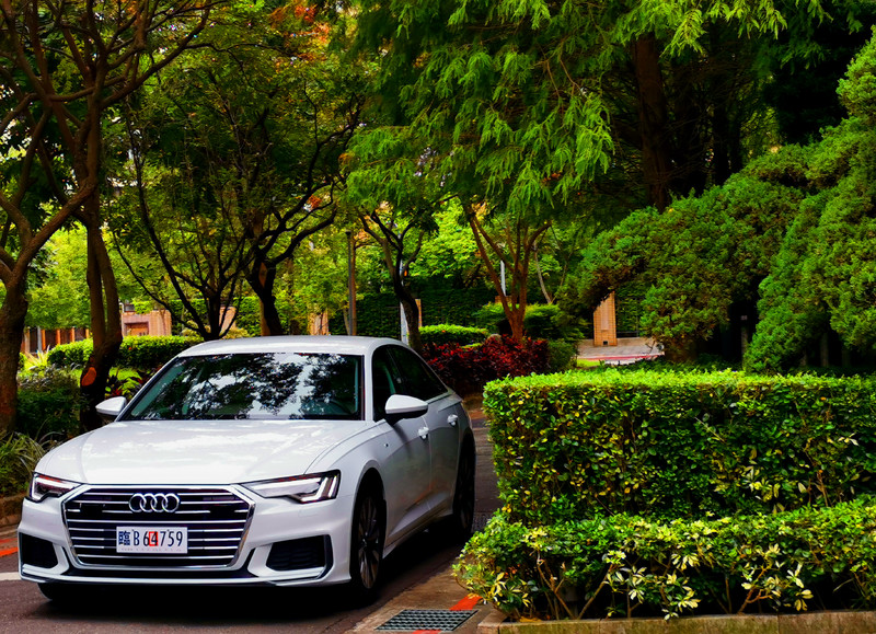 嫌房車無聊?看看這部出自名門的中大型房車其價值何在。Audi A6 40TDI Premium 嫌房車無聊?看看這部出自名門的中大型房車其價值何在。Audi A6 40TDI Premium