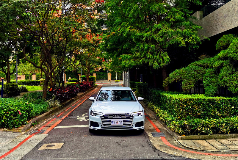 嫌房車無聊?看看這部出自名門的中大型房車其價值何在。Audi A6 40TDI Premium 嫌房車無聊?看看這部出自名門的中大型房車其價值何在。Audi A6 40TDI Premium