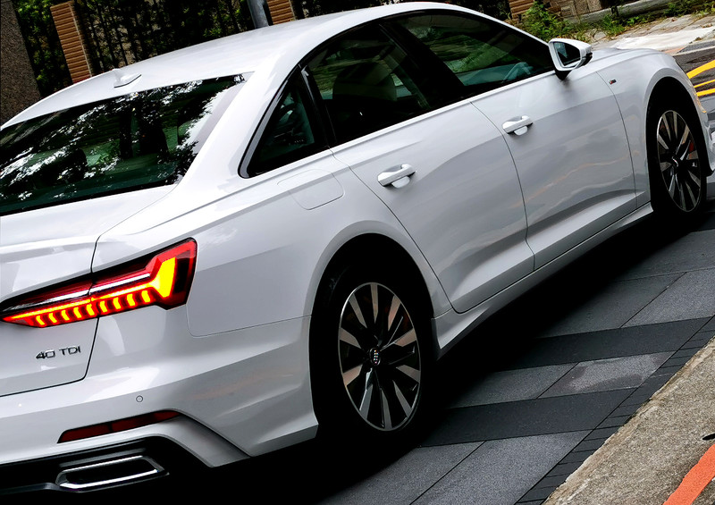嫌房車無聊?看看這部出自名門的中大型房車其價值何在。Audi A6 40TDI Premium 嫌房車無聊?看看這部出自名門的中大型房車其價值何在。Audi A6 40TDI Premium