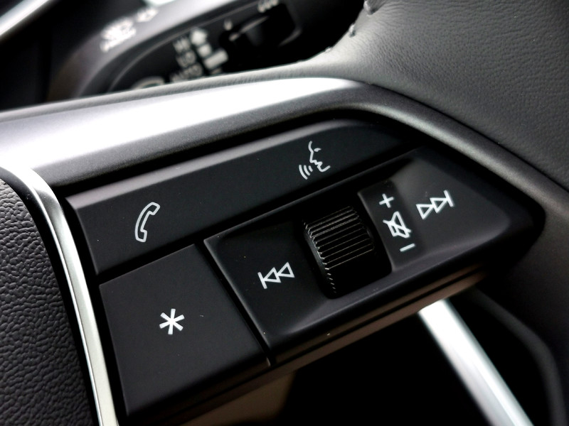 嫌房車無聊?看看這部出自名門的中大型房車其價值何在。Audi A6 40TDI Premium 嫌房車無聊?看看這部出自名門的中大型房車其價值何在。Audi A6 40TDI Premium