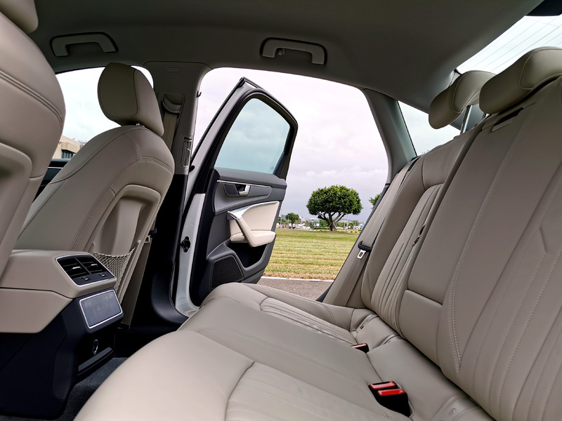 嫌房車無聊?看看這部出自名門的中大型房車其價值何在。Audi A6 40TDI Premium 嫌房車無聊?看看這部出自名門的中大型房車其價值何在。Audi A6 40TDI Premium