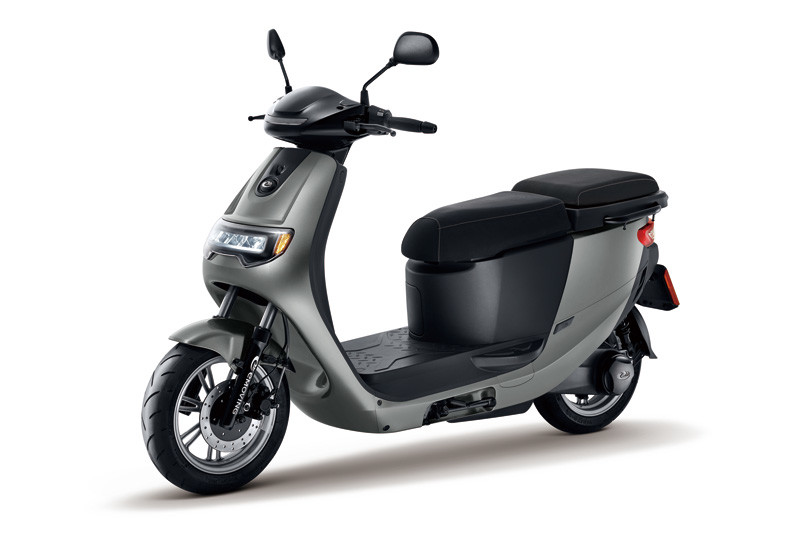 跨界有一手《eMoving iE125 Pickup》白牌電動商用機車上市 跨界有一手《eMoving iE125 Pickup》白牌電動商用機車上市