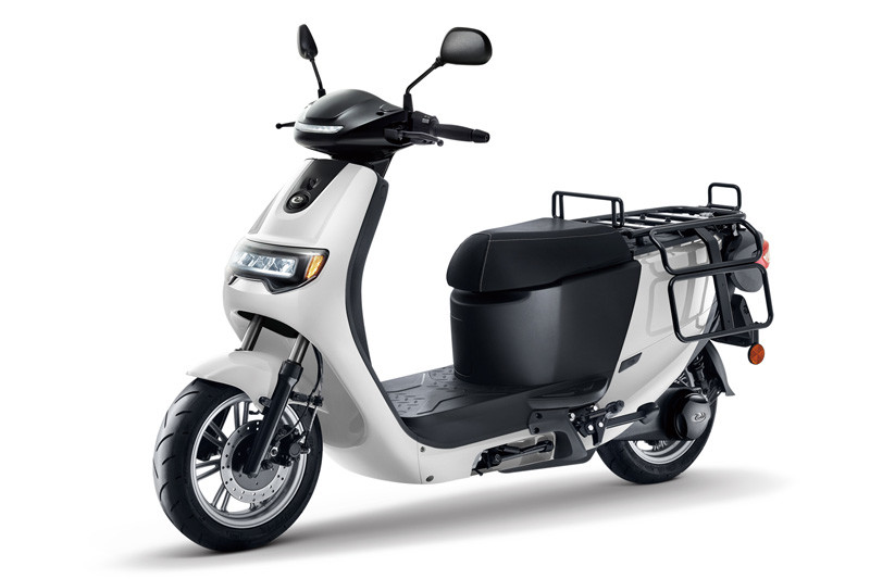 跨界有一手《eMoving iE125 Pickup》白牌電動商用機車上市 跨界有一手《eMoving iE125 Pickup》白牌電動商用機車上市