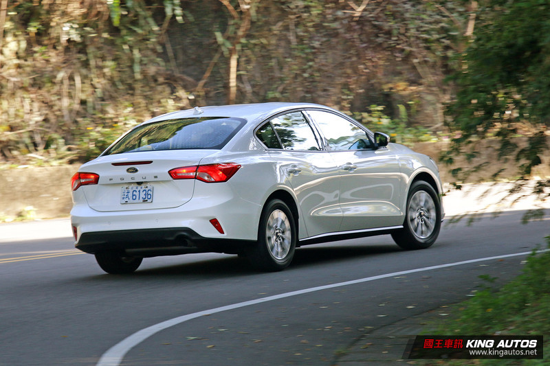 70萬內預算型買家看過來 ─《Ford Focus》1.5四門美夢型試駕報導 70萬內預算型買家看過來 ─《Ford Focus》1.5四門美夢型試駕報導