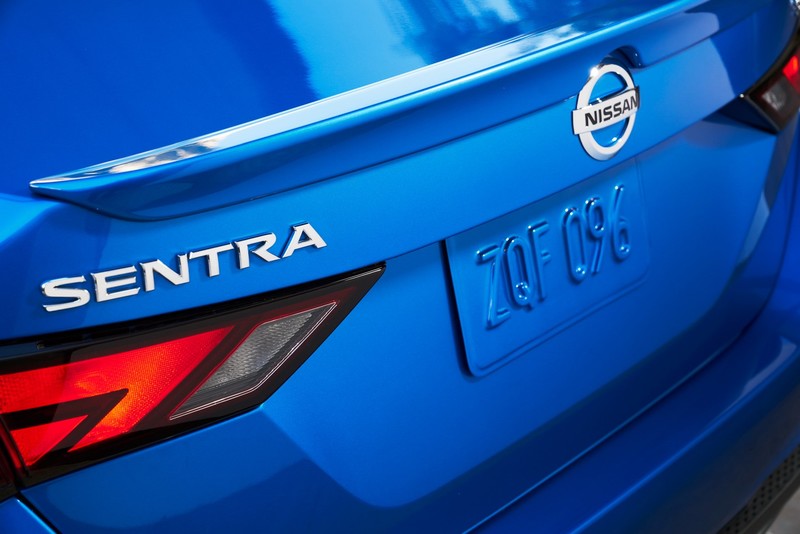 新世代《Nissan Sentra》運動風扮相登場 北美市場換搭2.0升新動力