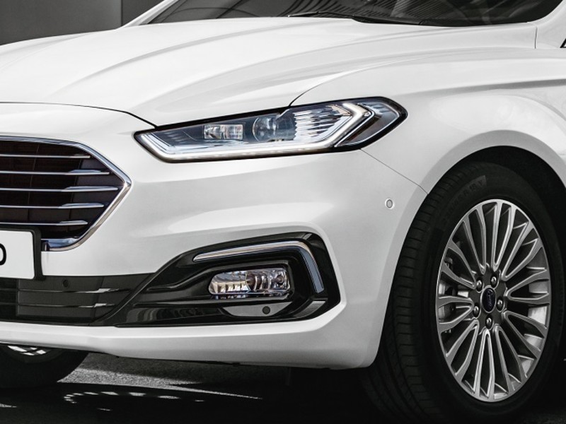 《Ford Mondeo》再戰中大型房車市場 配備升級售價維持125.9萬元 《Ford Mondeo》再戰中大型房車市場 配備升級售價維持125.9萬元