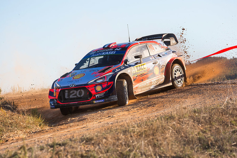 《Hyundai》榮登WRC年度車隊冠軍 特別推出《Elantra Sport WRC》冠軍紀念版 《Hyundai》榮登WRC年度車隊冠軍 特別推出《Elantra Sport WRC》冠軍紀念版