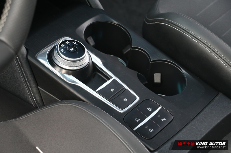 新世代《Ford Focus ST》首度現身 單一自排設定、136.9萬元開始接單 新世代《Ford Focus ST》首度現身 單一自排設定、136.9萬元開始接單