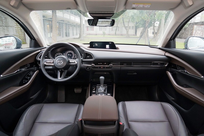 Mazda CX-30 ✕ Lexus UX各自表述的職人魂 堅持與講究 每個細節都不放過 Mazda CX-30 ✕ Lexus UX各自表述的職人魂 堅持與講究 每個細節都不放過