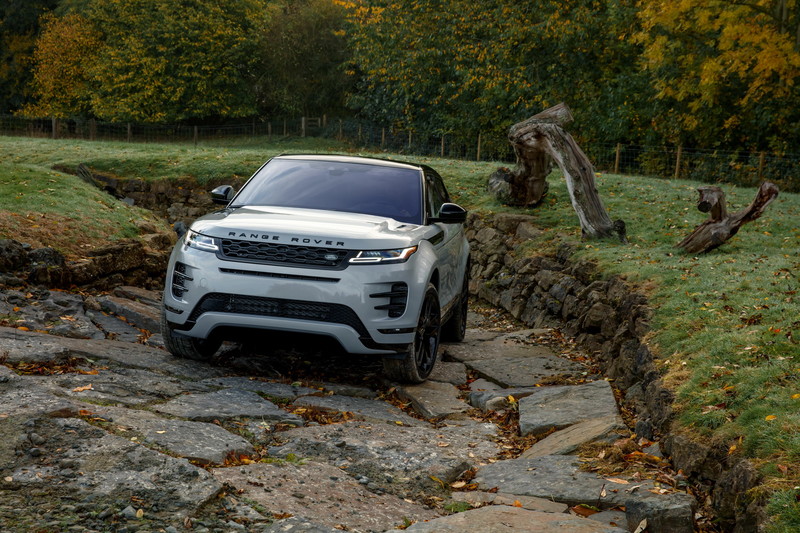 新世代《Range Rover Evoque》開價215萬元起登台 全車系搭載48V微型油電系統 新世代《Range Rover Evoque》開價215萬元起登台 全車系搭載48V微型油電系統
