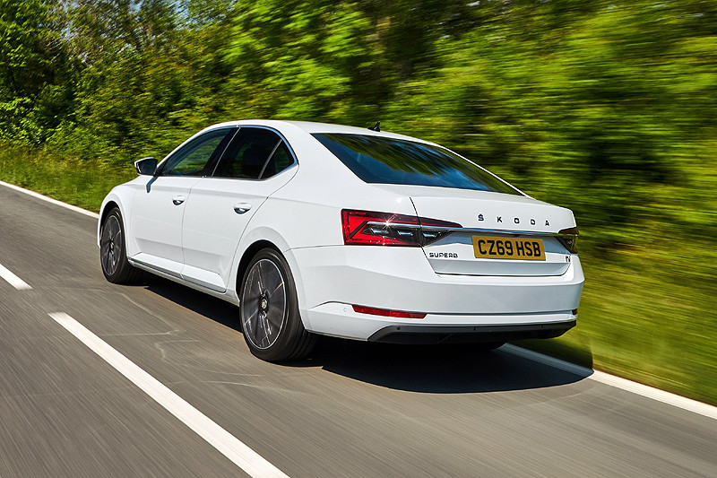《Škoda Superb iV》插電油電車型即刻於英國開賣 《Škoda Superb iV》插電油電車型即刻於英國開賣