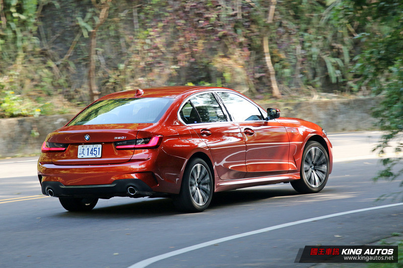 《BMW》推出多元分期方案 指定車型加贈一年乙式全險與保養套裝 《BMW》推出多元分期方案 指定車型加贈一年乙式全險與保養套裝