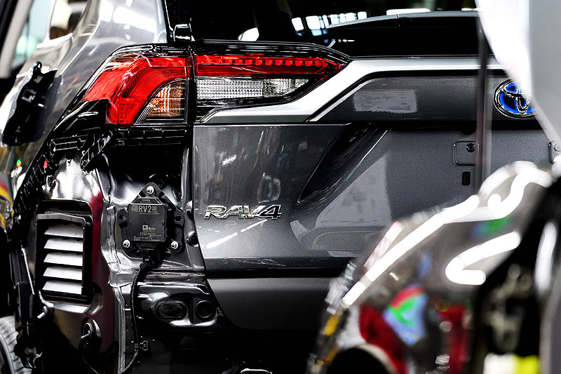 《Toyota》所屬美國肯塔基州生產線正式投產《RAV4 Hybrid》新車 《Toyota》所屬美國肯塔基州生產線正式投產《RAV4 Hybrid》新車