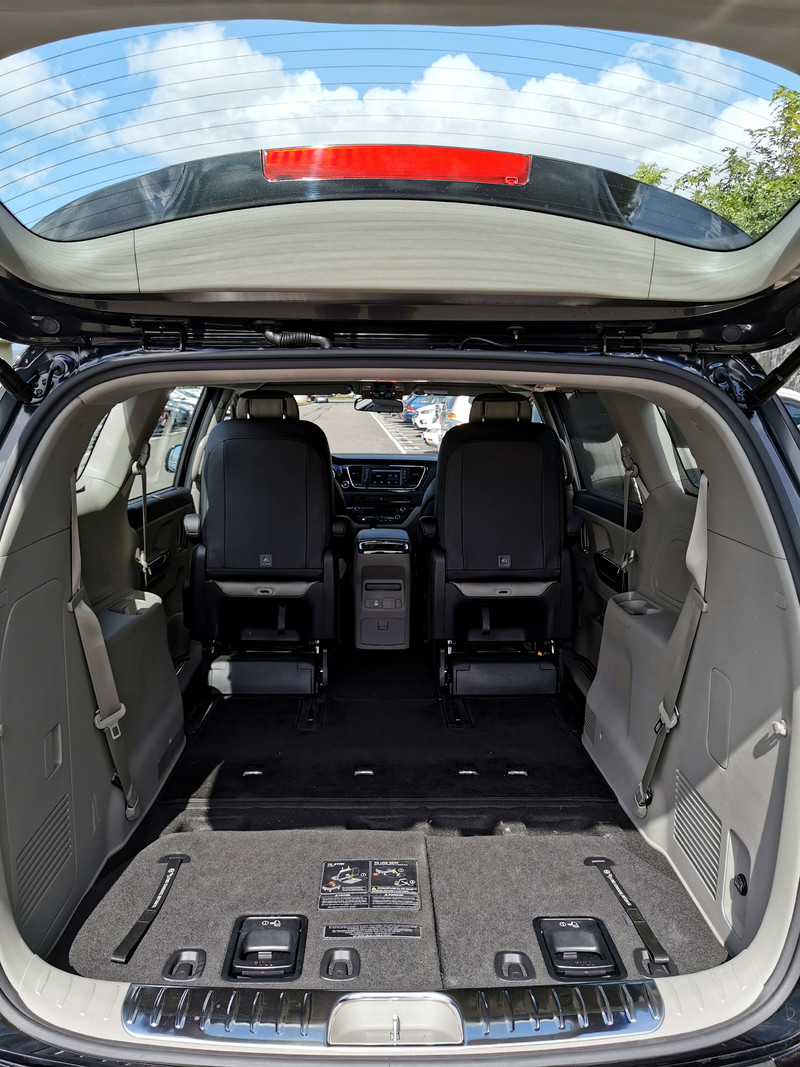 駕值最大化。Kia Grand Carnival七人座MPV(試駕車型:豪華版159.9萬) 駕值最大化。Kia Grand Carnival七人座MPV(試駕車型:豪華版159.9萬)