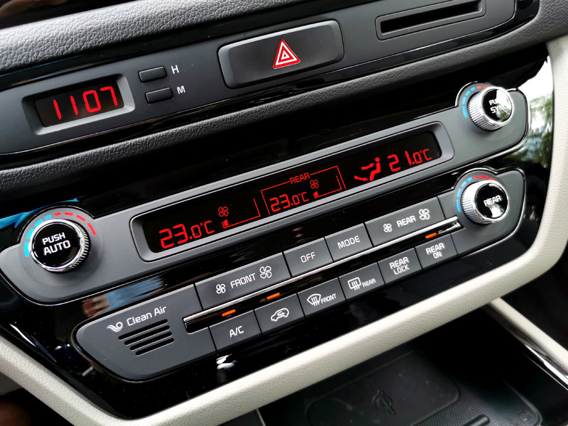 駕值最大化。Kia Grand Carnival七人座MPV(試駕車型:豪華版159.9萬) 駕值最大化。Kia Grand Carnival七人座MPV(試駕車型:豪華版159.9萬)
