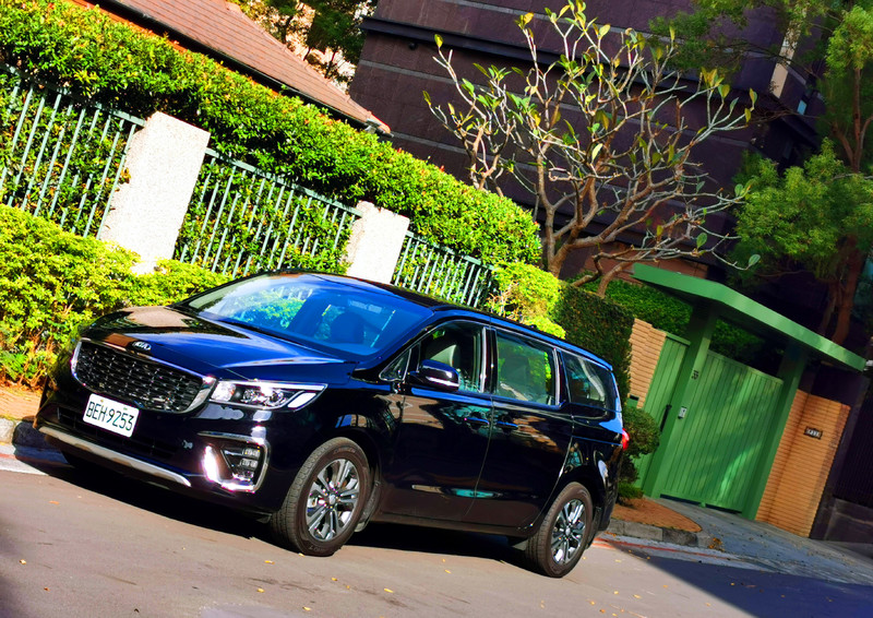 駕值最大化。Kia Grand Carnival七人座MPV(試駕車型:豪華版159.9萬) 駕值最大化。Kia Grand Carnival七人座MPV(試駕車型:豪華版159.9萬)