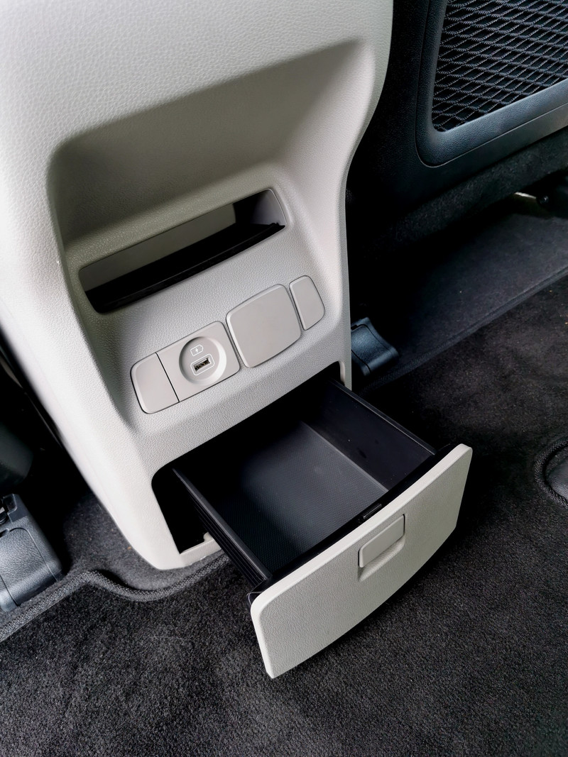 駕值最大化。Kia Grand Carnival七人座MPV(試駕車型:豪華版159.9萬) 駕值最大化。Kia Grand Carnival七人座MPV(試駕車型:豪華版159.9萬)