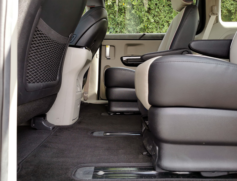 駕值最大化。Kia Grand Carnival七人座MPV(試駕車型:豪華版159.9萬) 駕值最大化。Kia Grand Carnival七人座MPV(試駕車型:豪華版159.9萬)