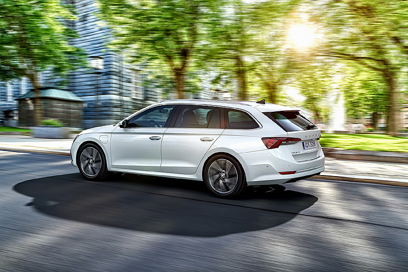 第四代《Škoda Octavia》車系於德國公佈首批上市新車資訊 第四代《Škoda Octavia》車系於德國公佈首批上市新車資訊