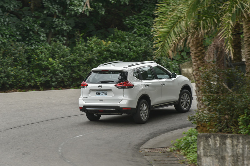 全能休旅再進化20年式NISSAN X-TRAIL 2.0智行版北海岸試駕 全能休旅再進化20年式NISSAN X-TRAIL 2.0智行版北海岸試駕