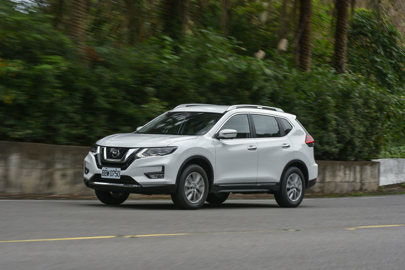 全能休旅再進化20年式NISSAN X-TRAIL 2.0智行版北海岸試駕 全能休旅再進化20年式NISSAN X-TRAIL 2.0智行版北海岸試駕