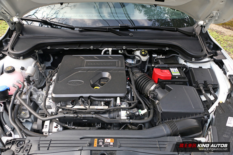 【國王BUY駕】出多連桿就買?《Ford Focus ST-Line Lommel》實測與扭力樑比較 【國王BUY駕】出多連桿就買?《Ford Focus ST-Line Lommel》實測與扭力樑比較