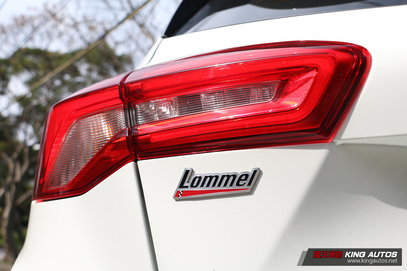 【國王BUY駕】出多連桿就買?《Ford Focus ST-Line Lommel》實測與扭力樑比較 【國王BUY駕】出多連桿就買?《Ford Focus ST-Line Lommel》實測與扭力樑比較